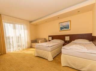 Курортные отели Król Plaza Spa Ярославец Двухместный номер с 1 кроватью или 2 отдельными кроватями-1